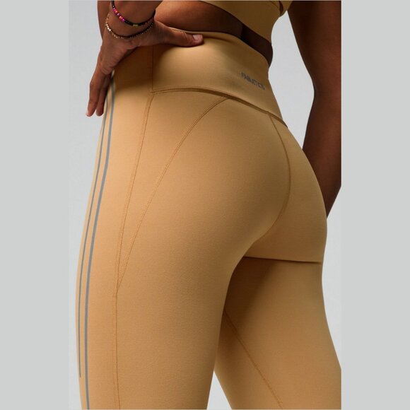 Fabletics Define PowerHold® Rain & Reflect High-Waisted Leggings – Size M - Picture 4 of 7